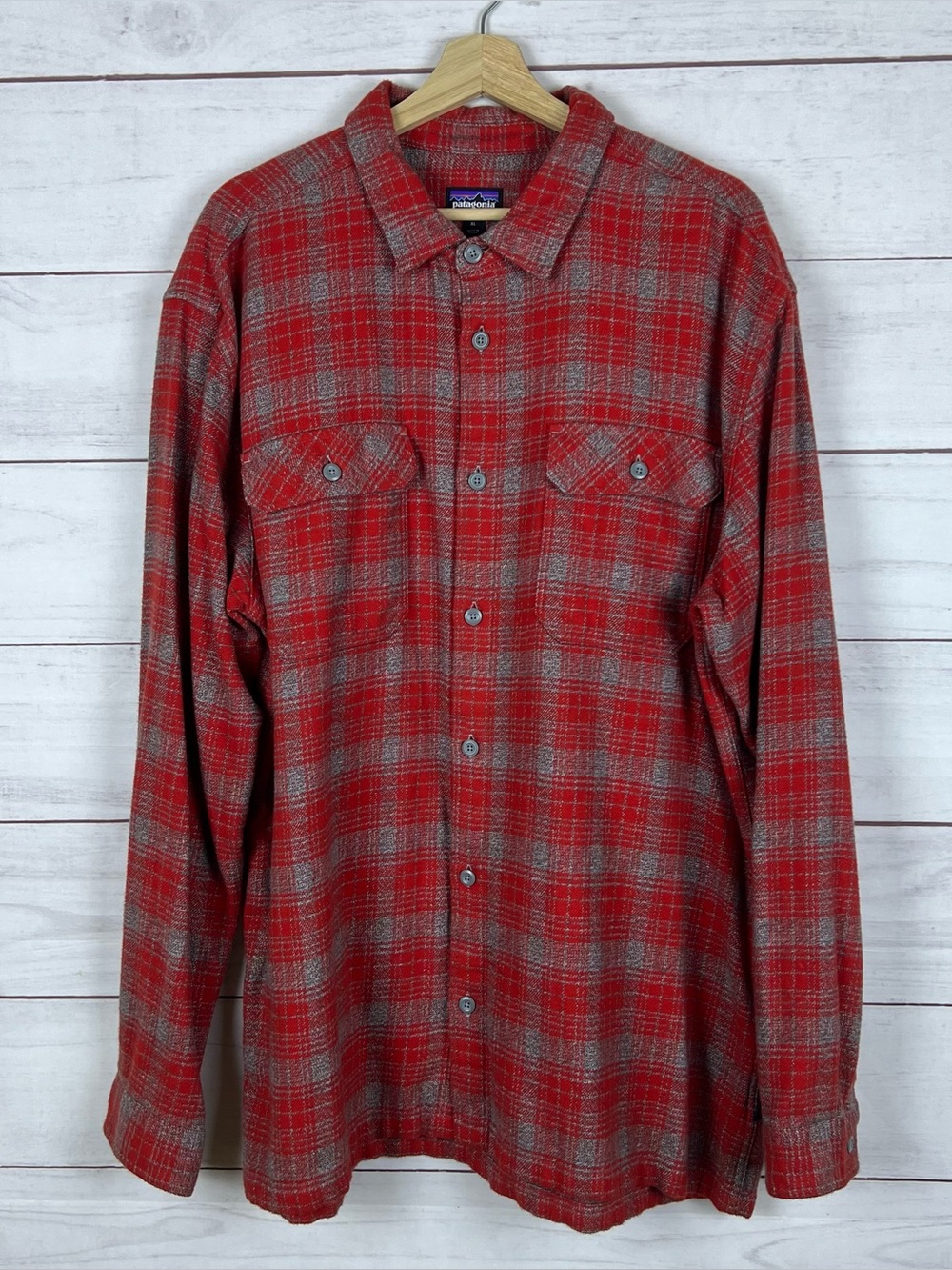 Patagonia Fjord Flannel Button Shirt Mens Large Red Plaid XL Long Sleeve 53947